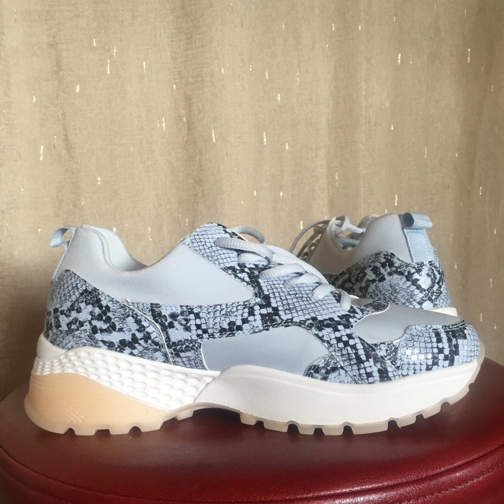 Blue snakeskin platform sneaker